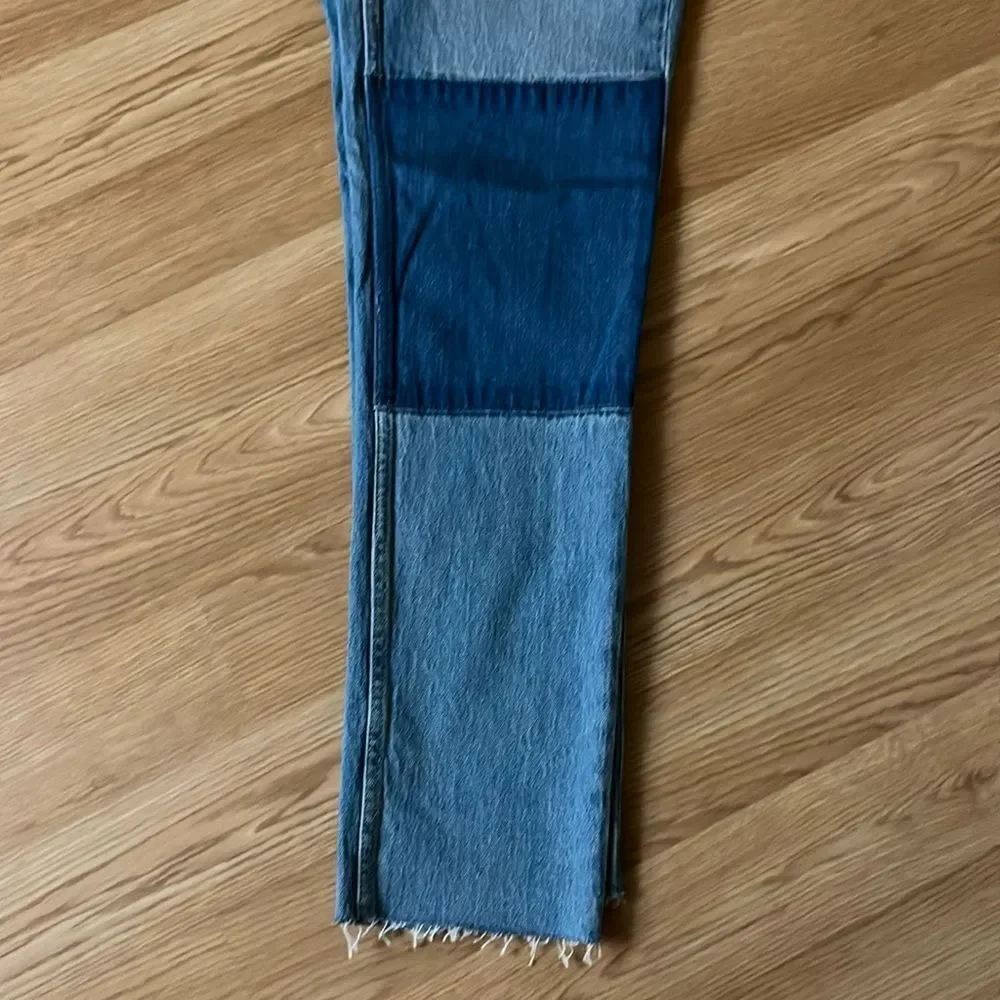 FREE ASSEMBLY NWT SIZE 2 THE SUPER HIGH RISE STRAIGHT JEANS MEDIUM WASH - Picture 3 of 7